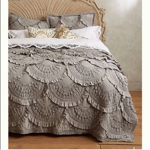 ANTHROPOLOGIE RIVULETS QUILT SIZE FULL
